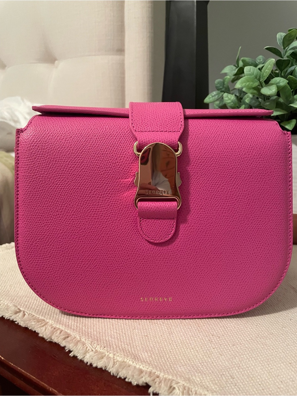 Senreve Cadence crossbody pebbled Viva Magenta - Picture 2 of 12